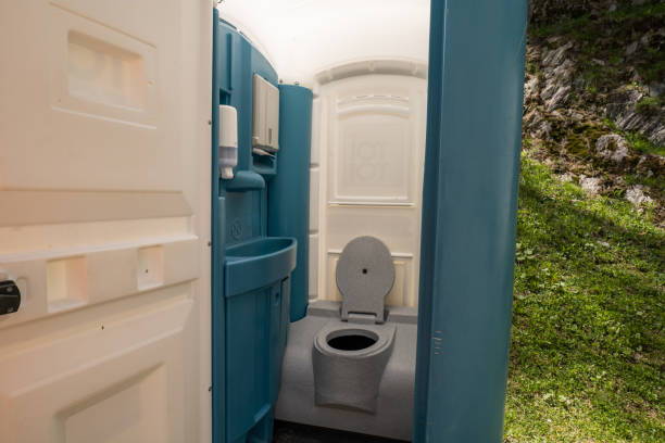 Porta potty delivery and setup in Thermopolis, WY